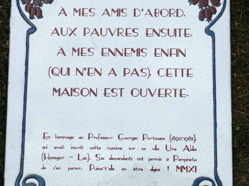 Plaques de maisons